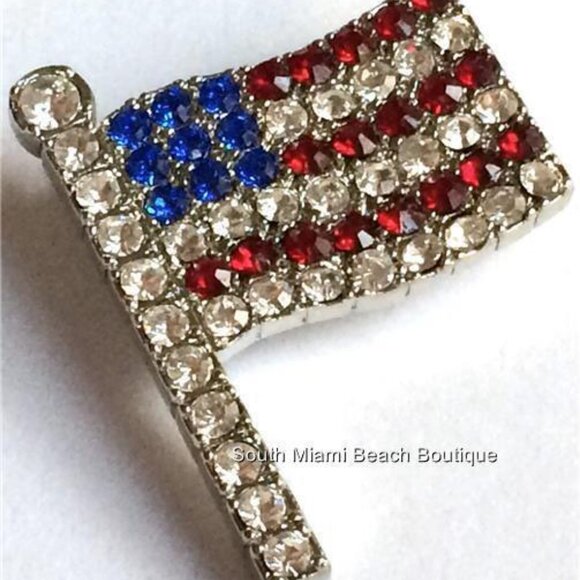 USA American Flag Pin Brooch Patriotic July 4th US Crystal Silver Plated 1.5" - Picture 2 of 12